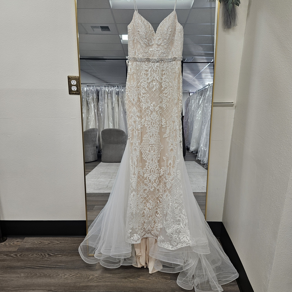 GLS Collective Lace Wedding Dress in Cream and White